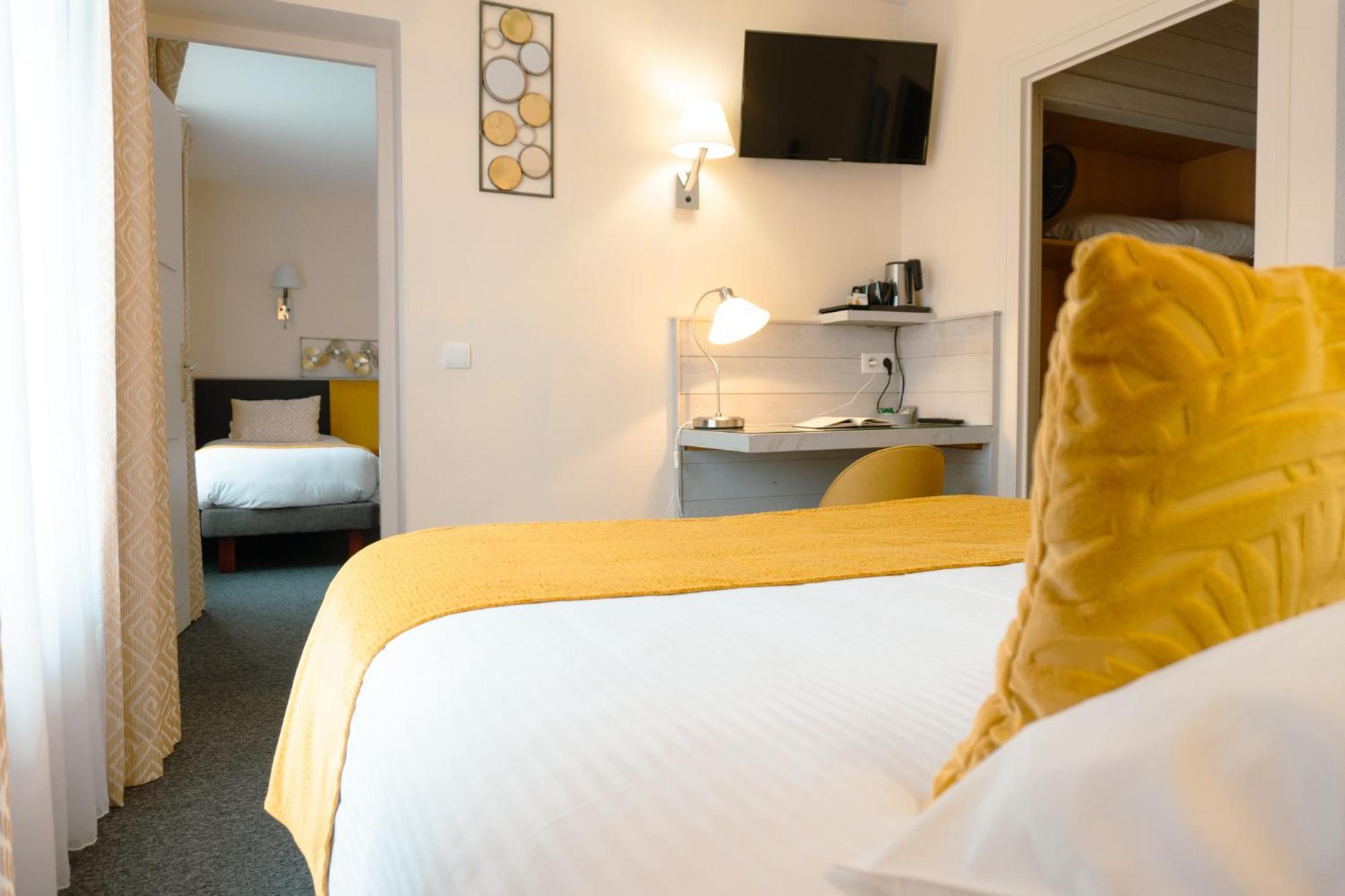 Hotel Spa & Restaurant O Pervenches Chambéry Exteriör bild