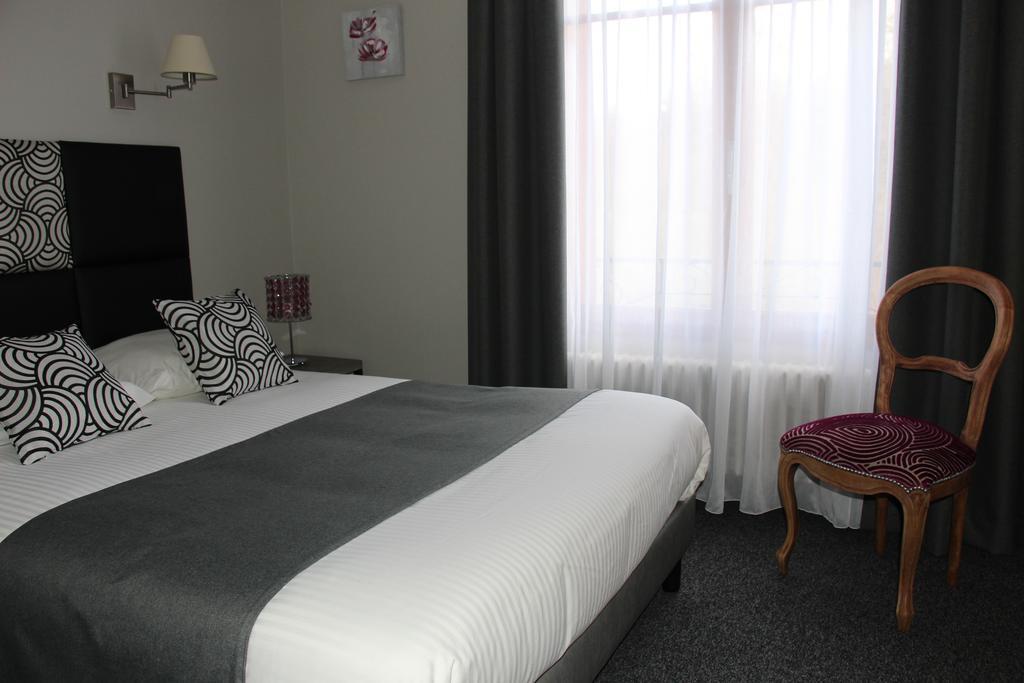 Hotel Spa & Restaurant O Pervenches Chambéry Exteriör bild